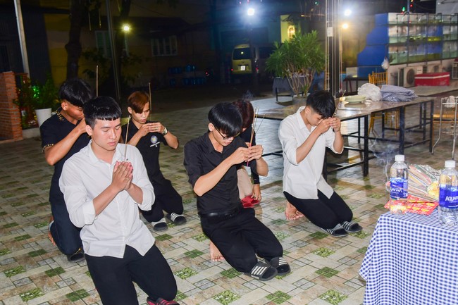 Lễ cầu an ở nhà hàng Ốc Thái - Bình Dương