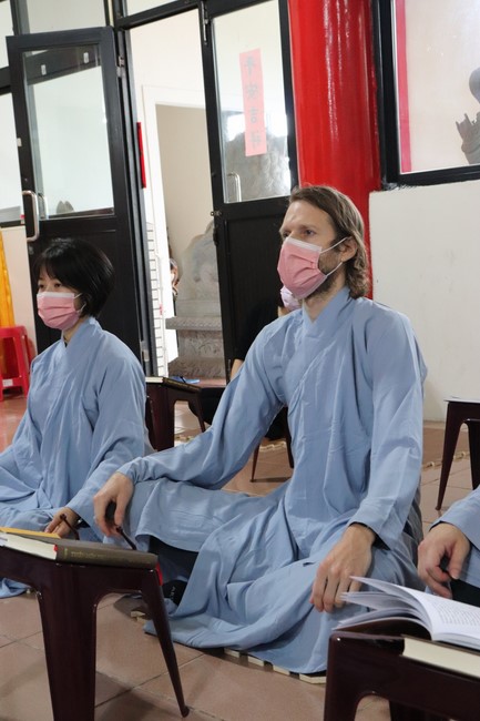 Assembly for worshiping Bodhisattva Avalokitesvara at Linh An Pagoda