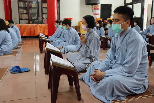 Assembly for worshiping Bodhisattva Avalokitesvara at Linh An Pagoda