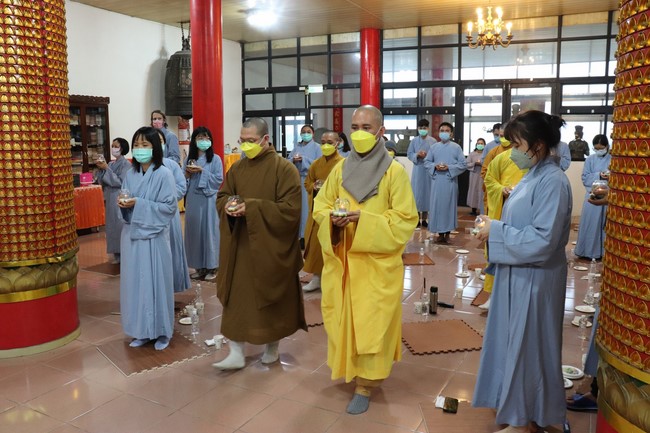 Assembly for worshiping Bodhisattva Avalokitesvara at Linh An Pagoda
