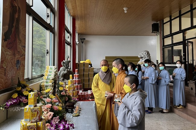 Assembly for worshiping Bodhisattva Avalokitesvara at Linh An Pagoda
