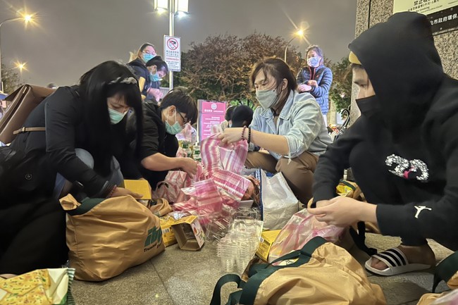 Assembly for worshiping Bodhisattva Avalokitesvara at Linh An Pagoda
