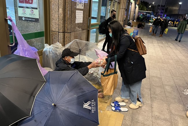 Assembly for worshiping Bodhisattva Avalokitesvara at Linh An Pagoda