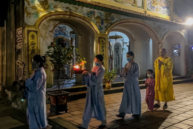 Repentant Ceremony at Dong Cao pagoda in Thanh Hoa