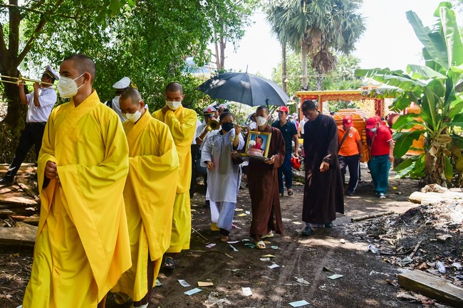 Visiting Buddhist Tinh Tai Funeral in Kien Giang province