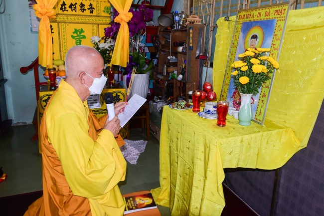 Visiting Buddhist Tinh Tai Funeral in Kien Giang province
