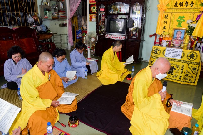 Visiting Buddhist Tinh Tai Funeral in Kien Giang province