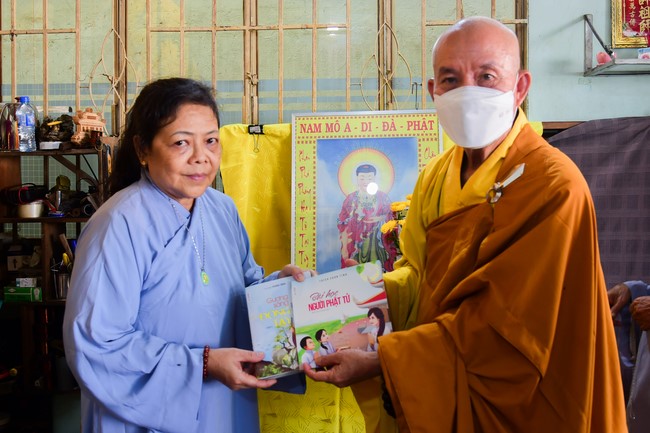 Visiting Buddhist Tinh Tai Funeral in Kien Giang province