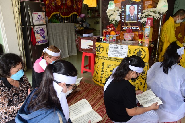 Visiting Buddhist Tinh Tai Funeral in Kien Giang province