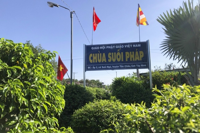 Repentant Ceremony at Suoi Phap Pagoda, Tay Ninh
