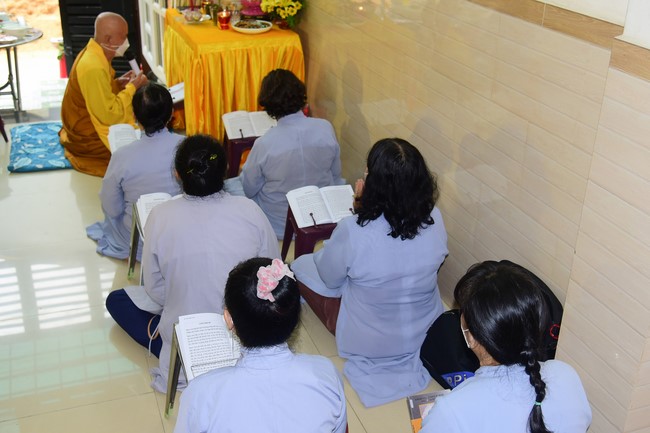 Lễ sám hối và quy y Tam bảo tại Thủ Đức