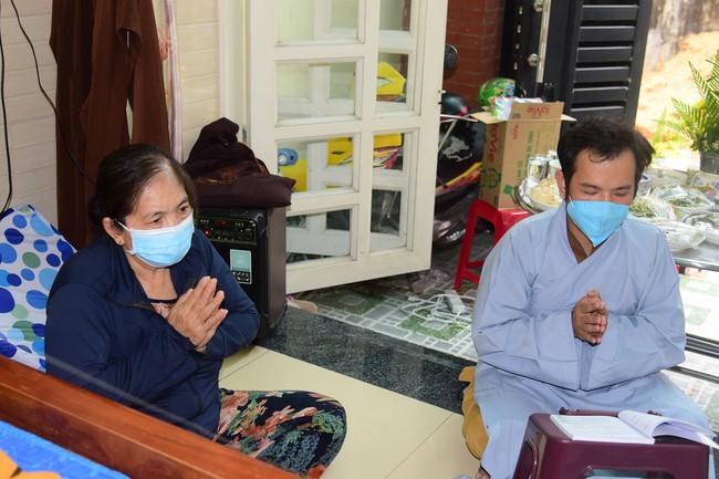 Lễ sám hối và quy y Tam bảo tại Thủ Đức