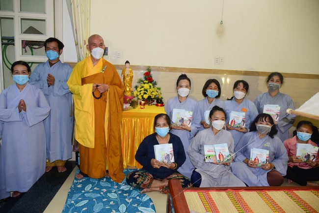 Lễ sám hối và quy y Tam bảo tại Thủ Đức