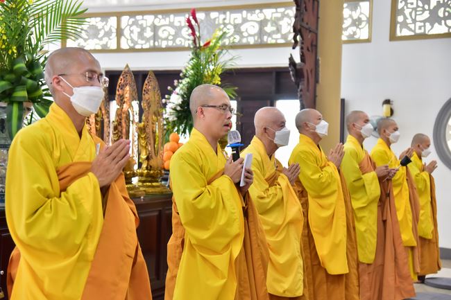 Wedding Ceremony at the pagoda