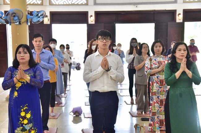 Wedding Ceremony at the pagoda