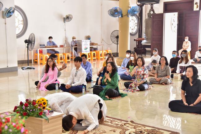 Wedding Ceremony at the pagoda