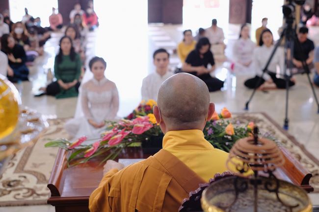 Wedding Ceremony at the pagoda