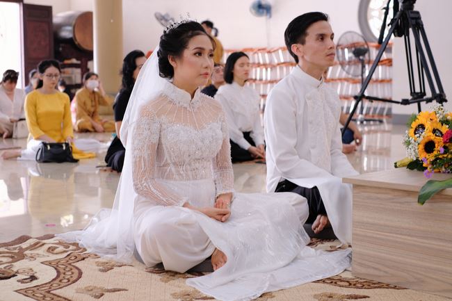 Wedding Ceremony at the pagoda