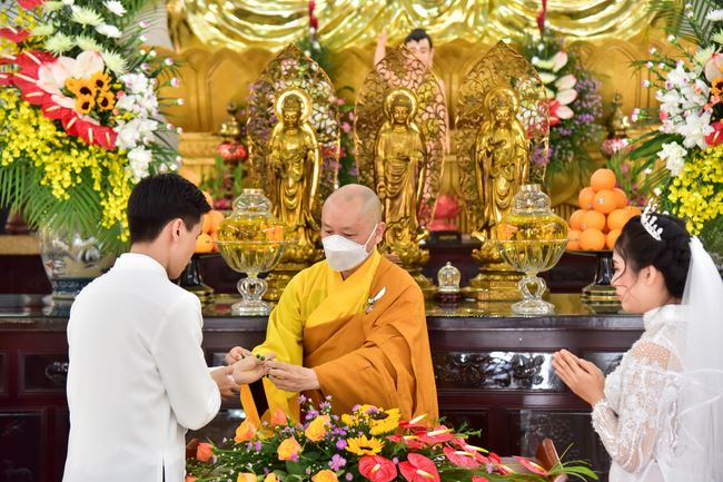 Wedding Ceremony at the pagoda