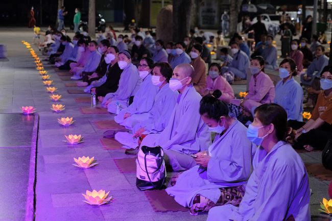 Lễ lạy danh hiệu Quán Thế Âm