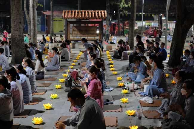 Lễ lạy danh hiệu Quán Thế Âm