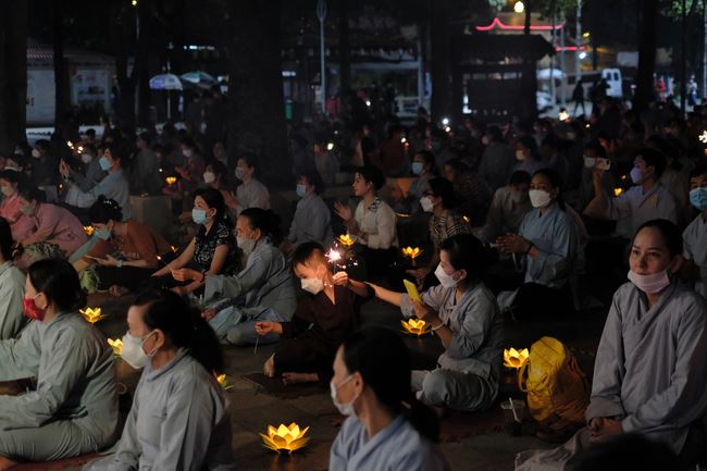 Lễ lạy danh hiệu Quán Thế Âm