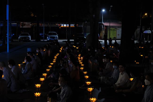 Lễ lạy danh hiệu Quán Thế Âm