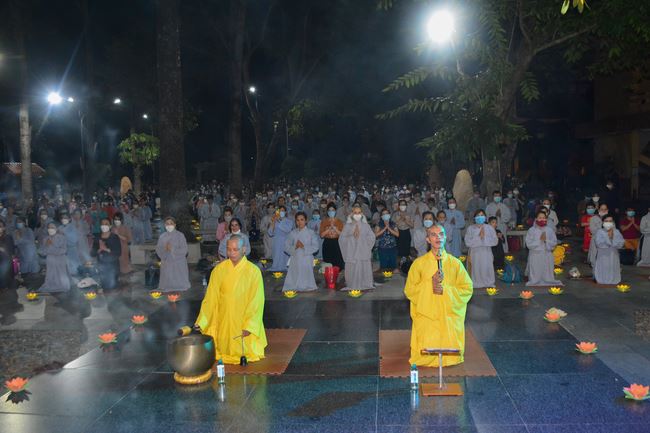 Lễ lạy danh hiệu Quán Thế Âm