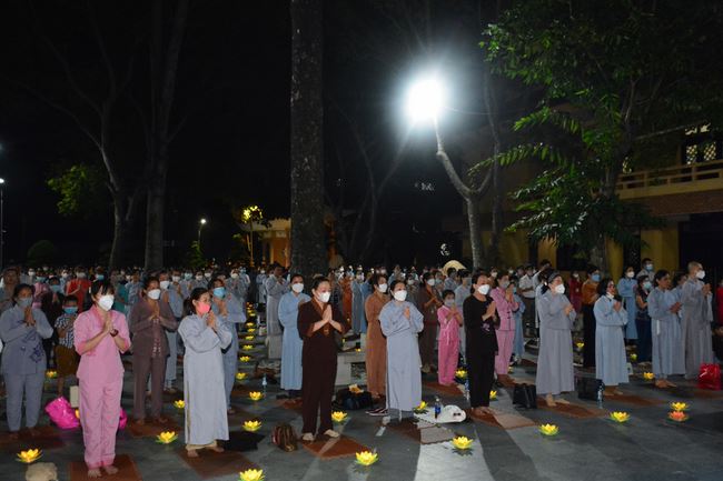 Lễ lạy danh hiệu Quán Thế Âm