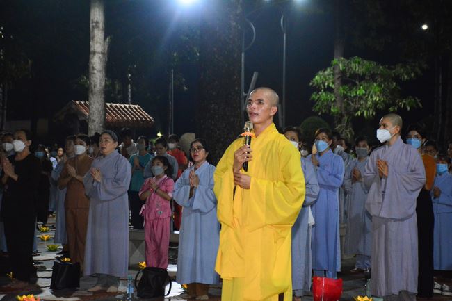 Lễ lạy danh hiệu Quán Thế Âm