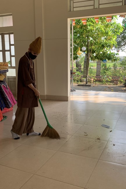 4th day of 16th retreat Practice as the Buddha's teachings” of at Dong Cao Pagoda
