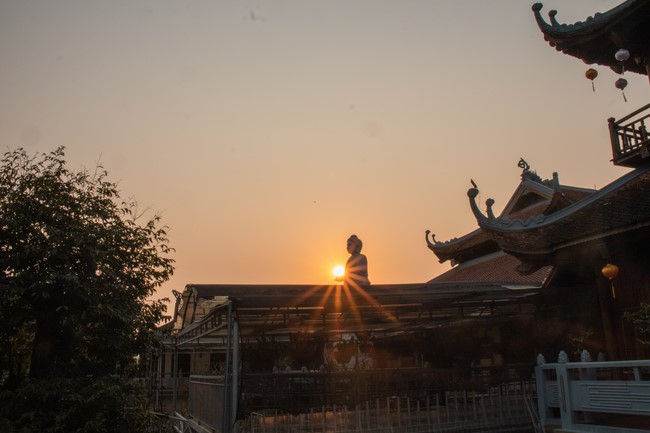 The “Envoy of Tathagata Retreat at Hoa Phuc pagoda