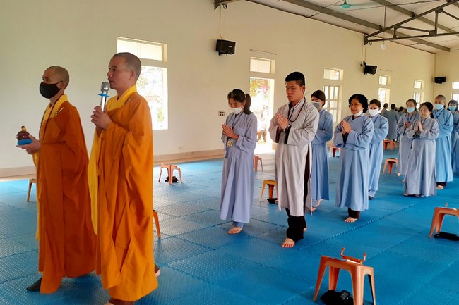 Chùa Đống Cao: Ngày cuối Khóa tu Học Theo Hạnh Phật lần 16