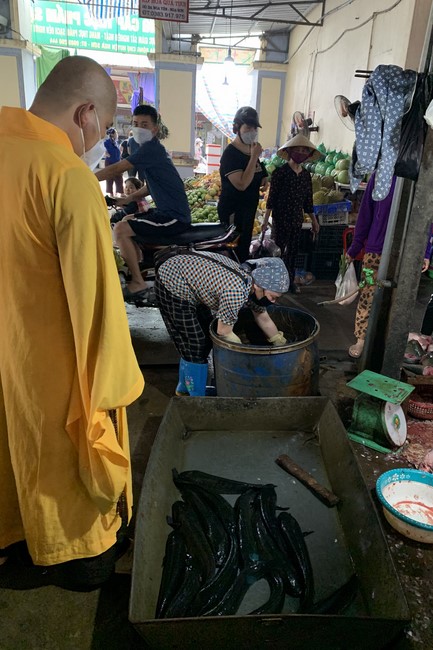 Thiện sự ngày Rằm tại chùa Đống Cao