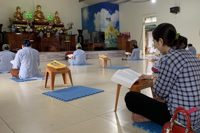 Thiện sự ngày Rằm tại chùa Đống Cao