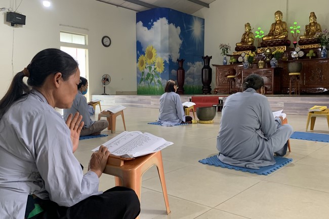 Thiện sự ngày Rằm tại chùa Đống Cao