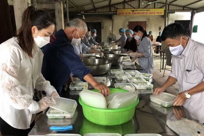 Thiện sự ngày Rằm tại chùa Đống Cao