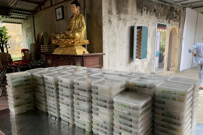 Thiện sự ngày Rằm tại chùa Đống Cao