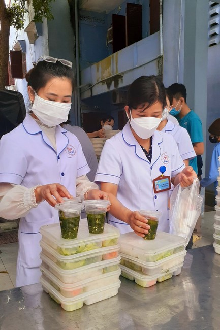 Thiện sự ngày Rằm tại chùa Đống Cao