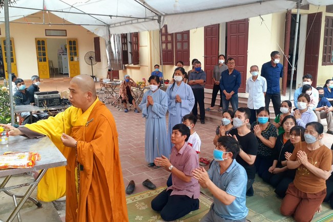 Thiện sự ngày Rằm tại chùa Đống Cao