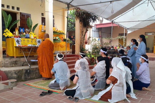 Thiện sự ngày Rằm tại chùa Đống Cao