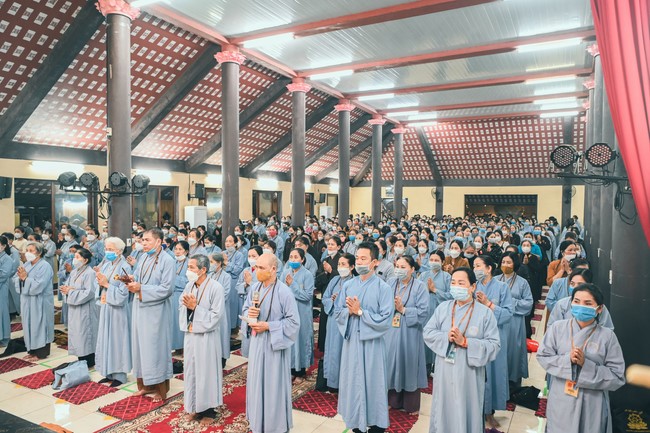 Forever custom of grave-visiting festival