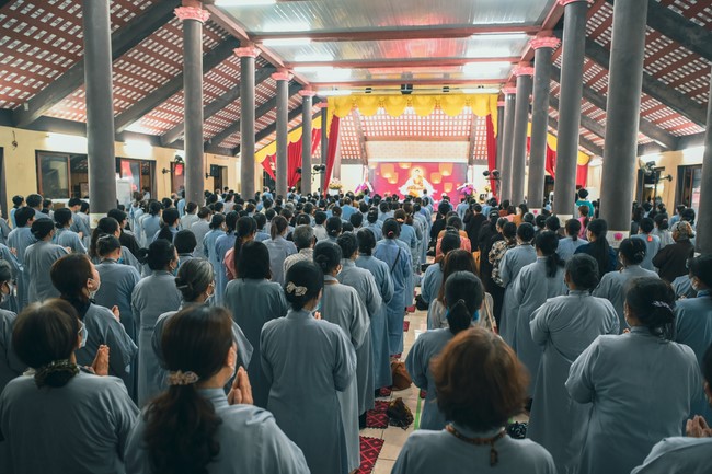 Forever custom of grave-visiting festival