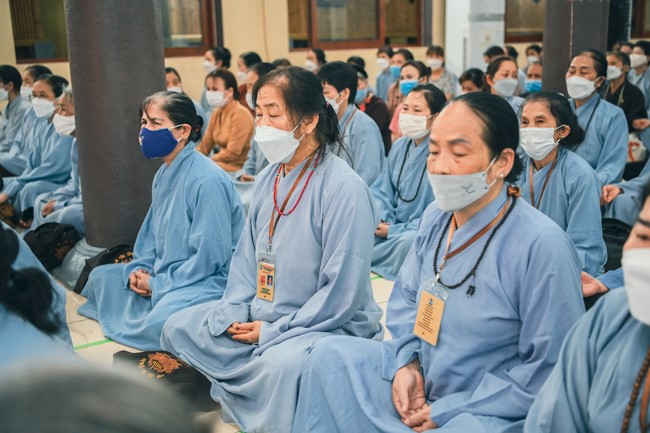 Forever custom of grave-visiting festival