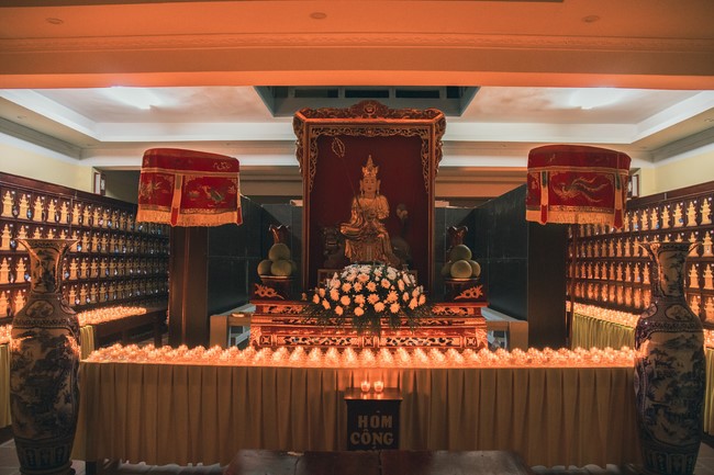 Forever custom of grave-visiting festival