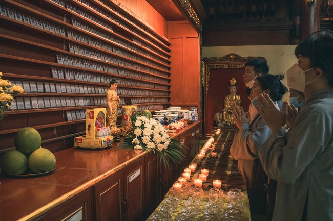 Forever custom of grave-visiting festival