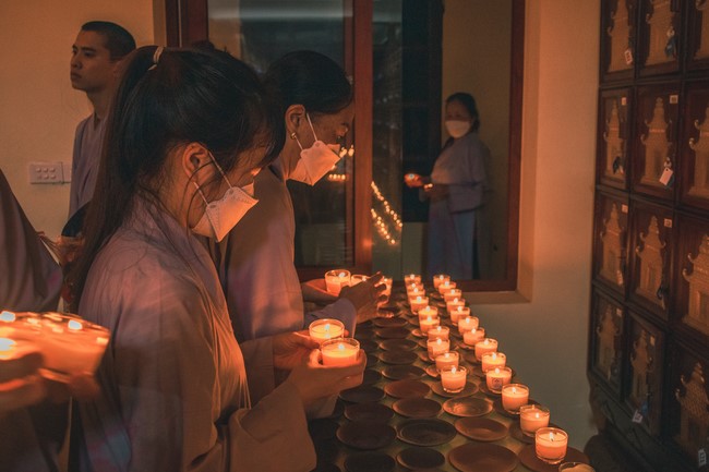 Forever custom of grave-visiting festival