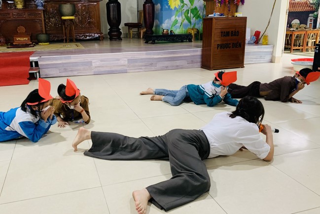 The 9th lotus seeds Sowing Retreat at Dong Cao Pagoda