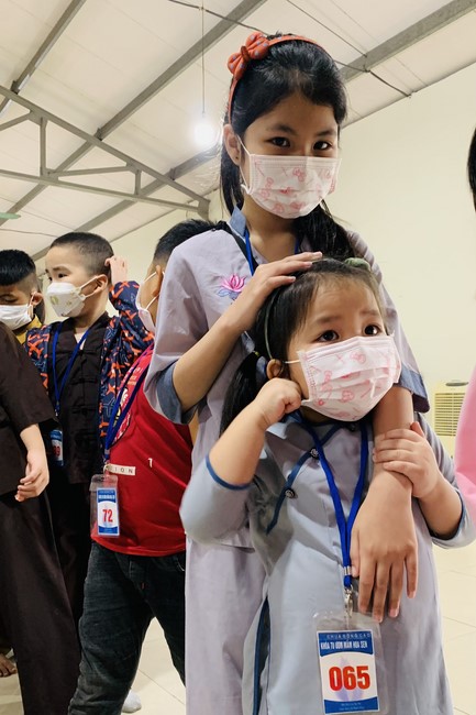 The 9th lotus seeds Sowing Retreat at Dong Cao Pagoda