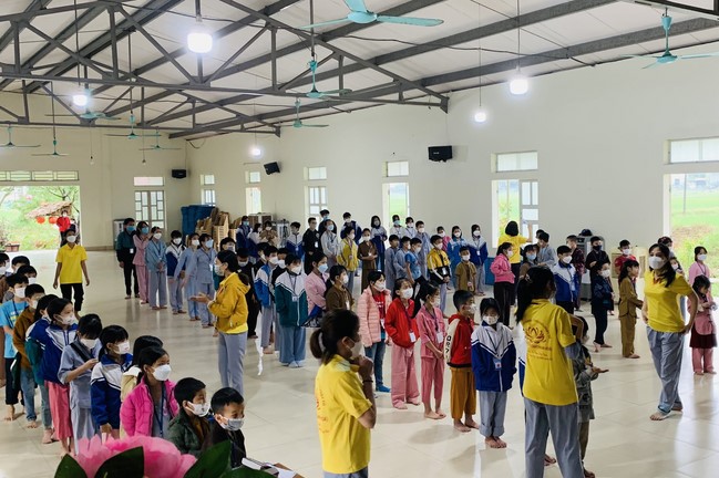 The 9th lotus seeds Sowing Retreat at Dong Cao Pagoda